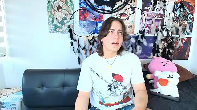 Snapshot of lukashollow_ chatting on 10/07/25, 05:10 lukashollow  online show from 10/07/25, 05:10