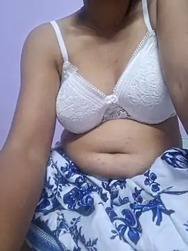 Snapshot of Melody_Shyla chatting on 10/07/25, 05:32 Melody Shyla online show from 10/07/25, 05:32