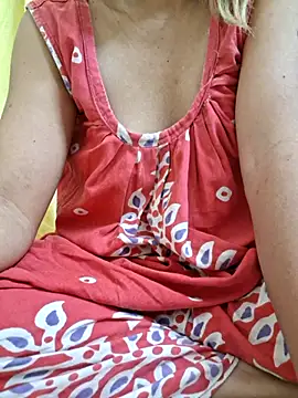 Snapshot of Melody_Shyla chatting on 10/29/25, 11:17 Melody Shyla online show from 10/29/25, 11:17