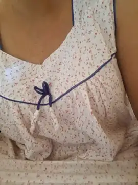 Snapshot of Melody_Shyla chatting on 11/04/25, 05:06 Melody Shyla online show from 11/04/25, 05:06