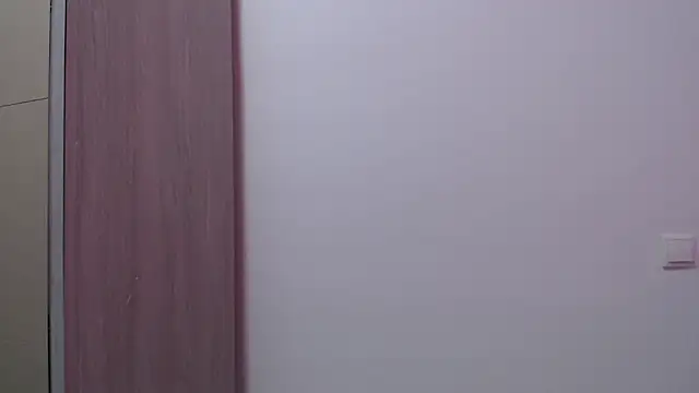 TiffanyPeretz online show from 01/11/25, 10:18