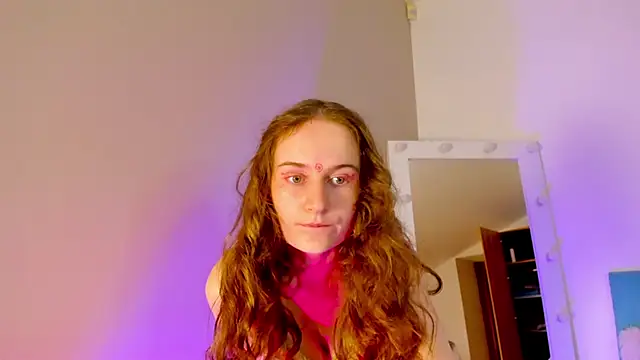 L1ittle kitty  online show from 10/13/25, 05:29