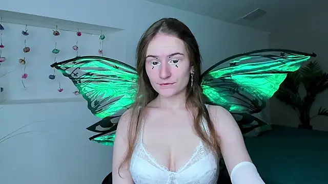 L1ittle kitty  online show from 11/15/25, 06:44