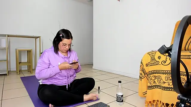 sofiaxortiz online show from 03/01/25, 10:55