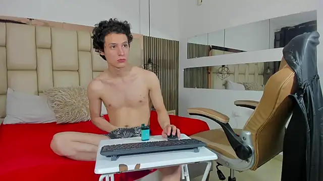 LIZandDante online show from 03/13/25, 10:10
