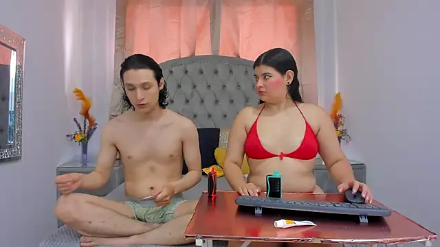 LIZandDante online show from 09/18/25, 07:38