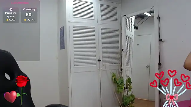 ashly collin9 online show from 02/19/25, 02:23