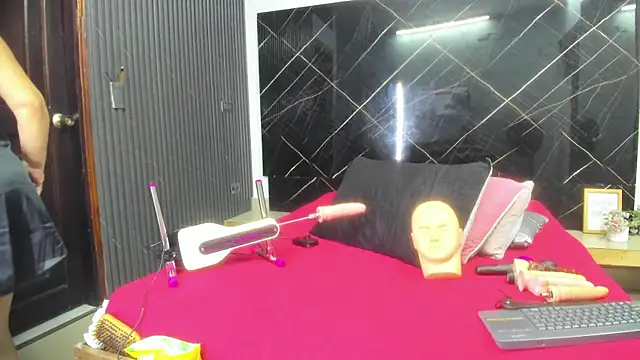 cloee-rabbyt online show from 10/10/25, 11:20