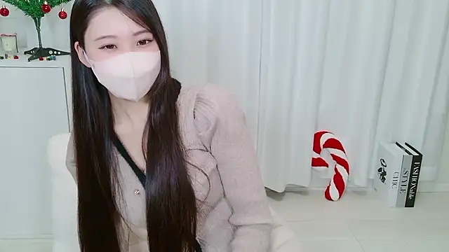 Snapshot of yuki_room chatting on 12/22/25, 12:46 yuki room online show from 12/22/25, 12:46