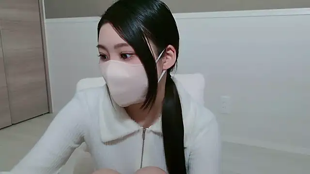 Snapshot of yuki_room chatting on 01/18/26, 02:15 yuki room online show from 01/18/26, 02:15