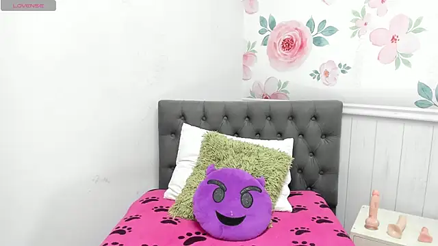Sophia abad7 online show from 02/04/25, 10:34