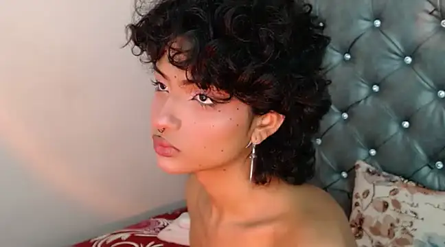 Snapshot of ToshiaKimich chatting on 03/20/25, 06:31 ToshiaKimich online show from 03/20/25, 06:31