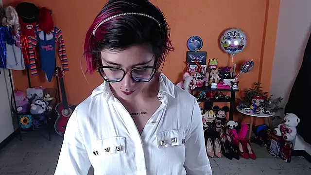 MissMiia2 online show from 12/17/24, 06:31