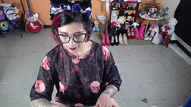 MissMiia2 online show from 12/28/24, 04:41