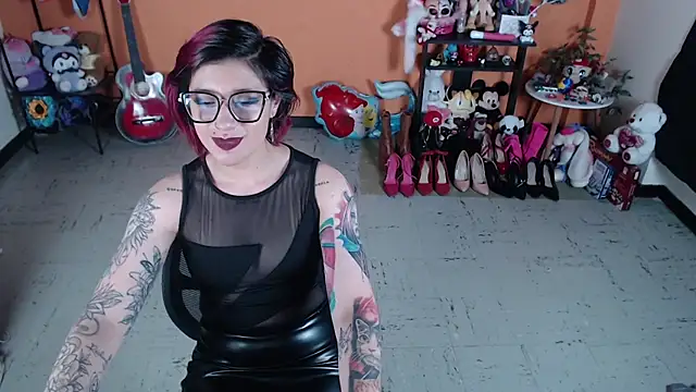 MissMiia2 online show from 12/30/24, 09:59