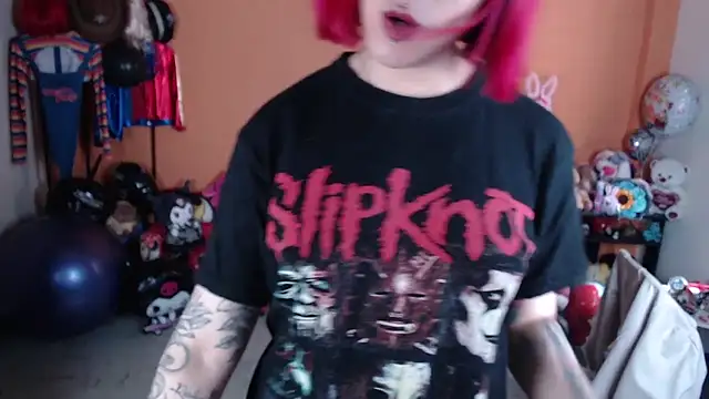 MissMiia2 online show from 10/18/25, 04:08