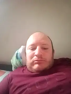 Snapshot of gato- chatting on 03/15/25, 10:11 gato- online show from 03/15/25, 10:11