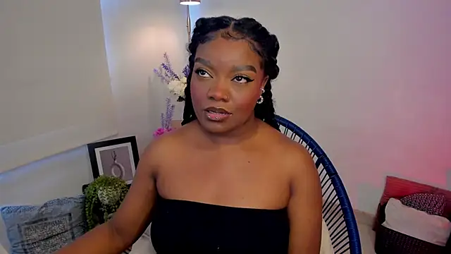 Im Maria online show from 10/29/25, 05:14