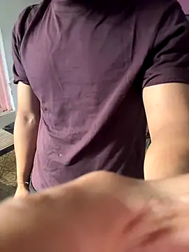 Snapshot of alburt_1996 chatting on 12/03/25, 04:31 alburt 1996 online show from 12/03/25, 04:31