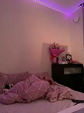 Snapshot of Anikka_Liam chatting on 03/20/25, 02:08 Anikka Liam online show from 03/20/25, 02:08