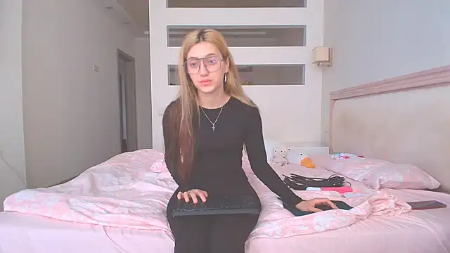 Iren online show from 10/02/25, 10:44