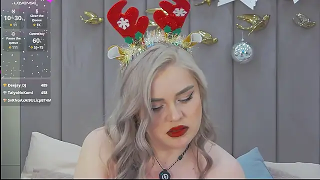 Snapshot of April_Vance chatting on 12/24/24, 09:06 April Vance online show from 12/24/24, 09:06