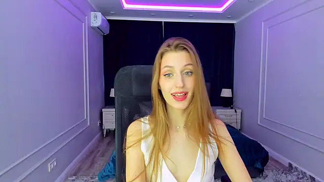 Snapshot of NaturalBeaty chatting on 03/17/25, 03:47 NaturalBeaty online show from 03/17/25, 03:47