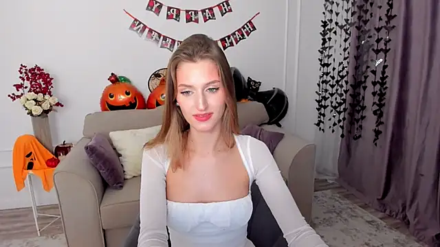 NaturalBeaty online show from 10/21/25, 03:51