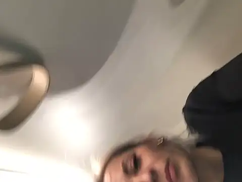 Diamond Bunny  online show from 12/18/24, 06:03