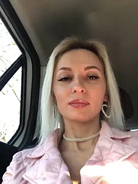 Diamond Bunny  online show from 01/26/25, 01:36