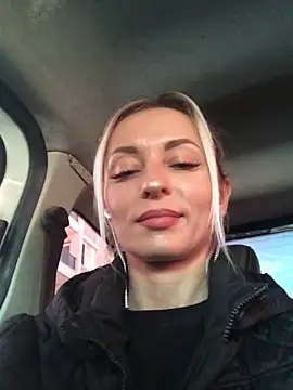 Diamond Bunny  online show from 02/06/25, 12:05