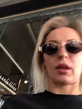 Diamond Bunny  online show from 03/18/25, 11:19