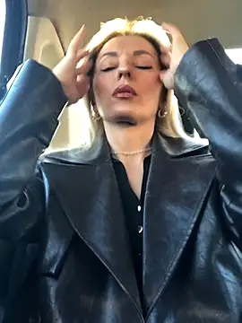 Diamond Bunny  online show from 11/07/25, 12:38