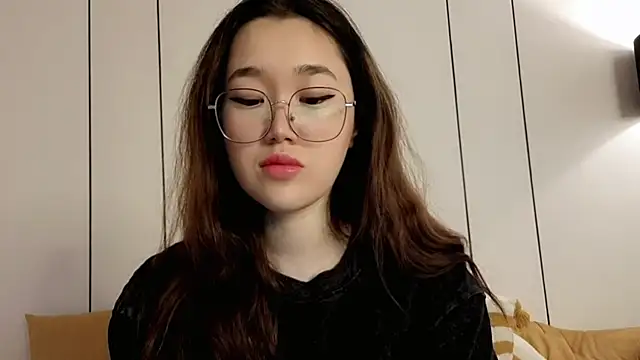 Jennatyan online show from 05/20/26, 04:18
