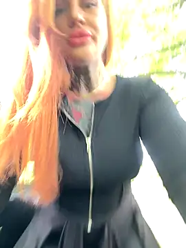 krysstal003 online show from 10/26/25, 10:43