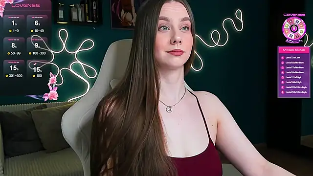 Snapshot of katie_taylorr chatting on 10/29/25, 04:37 katie taylorr online show from 10/29/25, 04:37