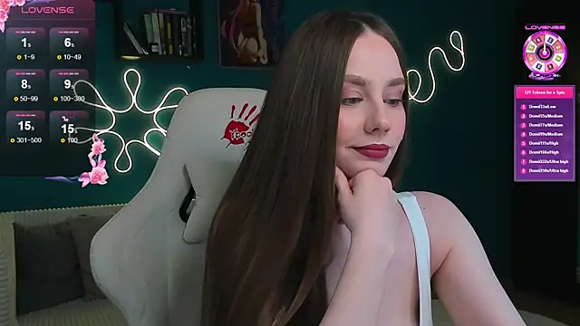 katie taylorr online show from 08/03/26, 11:08