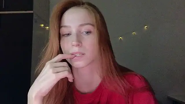 Snapshot of Mary_Av chatting on 03/03/25, 04:14 Mary Av online show from 03/03/25, 04:14