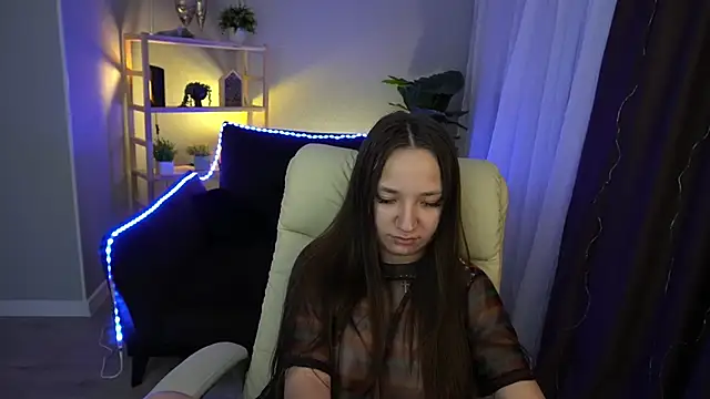 Snapshot of ElysLunar chatting on 02/01/25, 02:37 ElysLunar online show from 02/01/25, 02:37