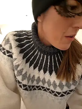 Snapshot of Hexe12346 chatting on 11/23/25, 08:58 Hexe12346 online show from 11/23/25, 08:58