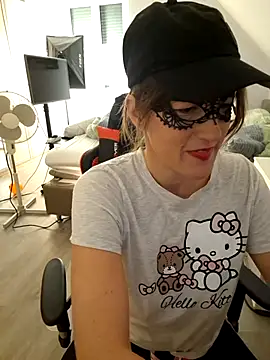 Snapshot of Hexe12346 chatting on 11/26/25, 06:47 Hexe12346 online show from 11/26/25, 06:47