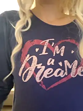 Snapshot of Hexe12346 chatting on 12/14/25, 08:09 Hexe12346 online show from 12/14/25, 08:09