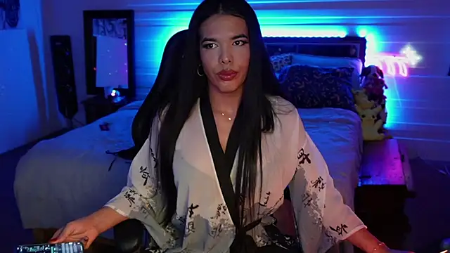 ElizaQueen777 online show from 01/24/25, 09:26