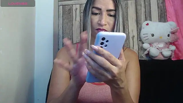 rosa pretty online show from 10/18/25, 08:59