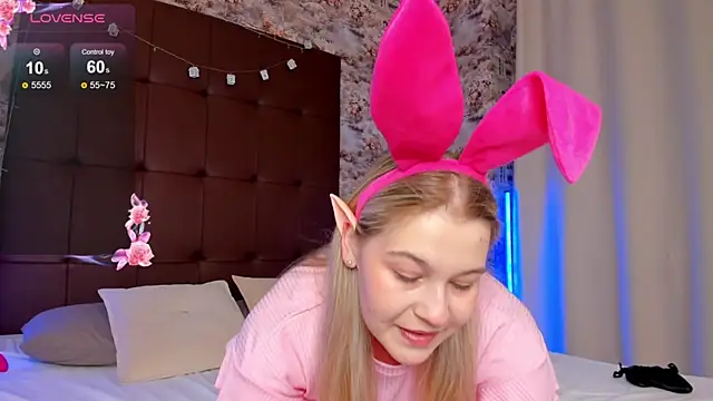 Snapshot of Colleen_Blake chatting on 03/10/25, 02:59 Colleen Blake online show from 03/10/25, 02:59