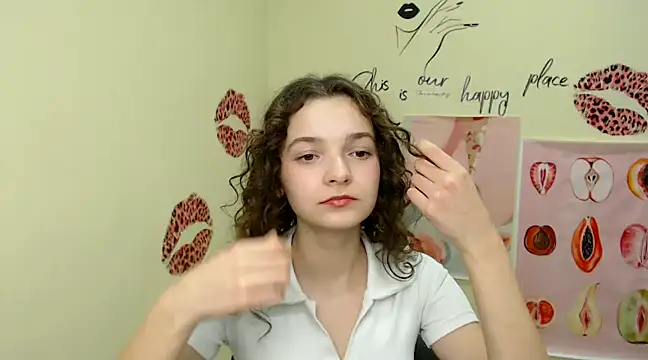  SusieSu  online show from 12/06/24, 11:25