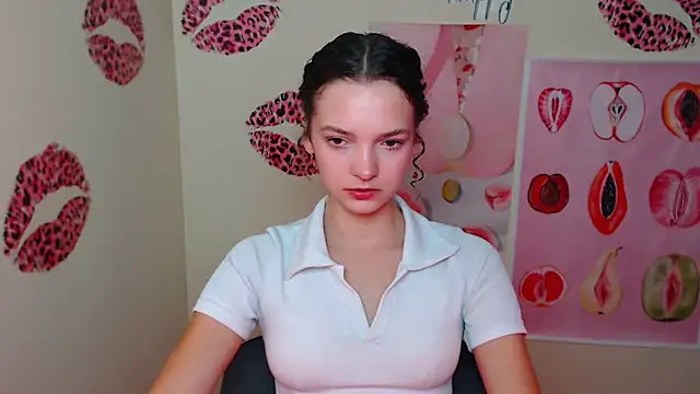  SusieSu  online show from 09/19/25, 06:37