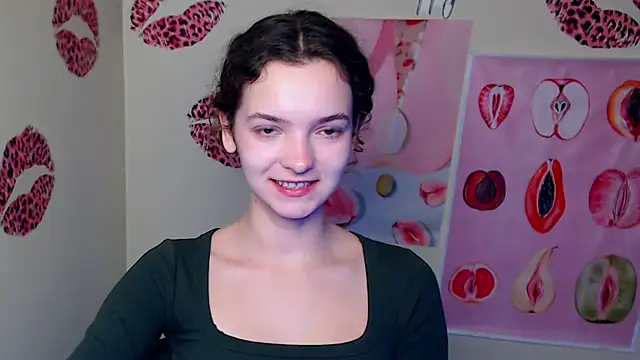 Snapshot of _SusieSu_ chatting on 11/28/25, 01:14 SusieSu online show from 11/28/25, 01:14