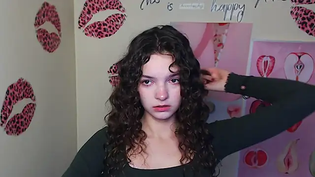 Snapshot of _SusieSu_ chatting on 12/03/25, 07:27 SusieSu online show from 12/03/25, 07:27