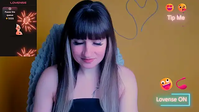 Snapshot of Violla_My chatting on 05/02/26, 05:45 Violla My online show from 05/02/26, 05:45